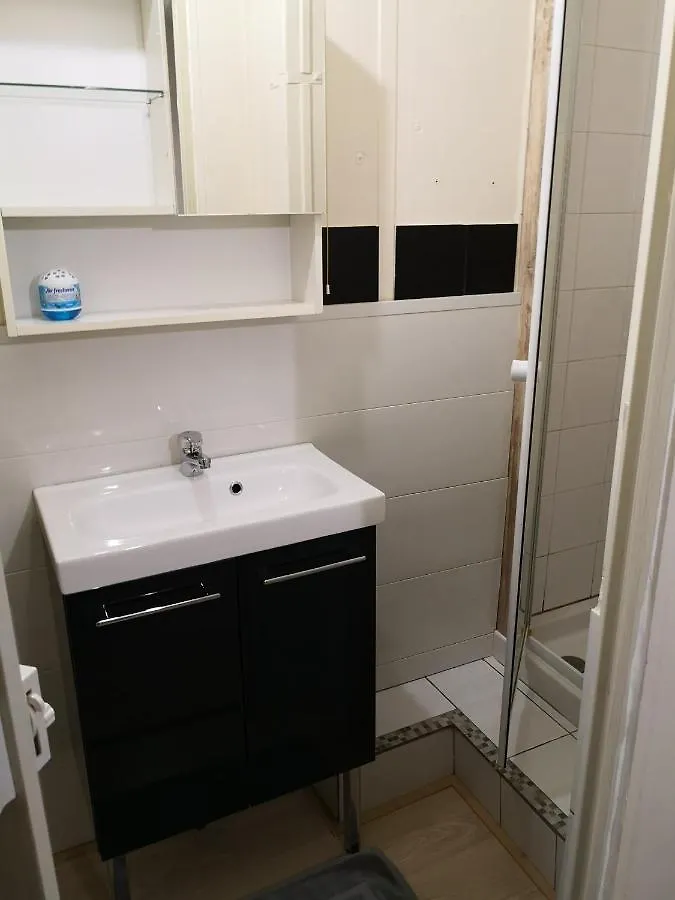 Le Studio Remcam Saint-Mitre-les-Remparts Appartement